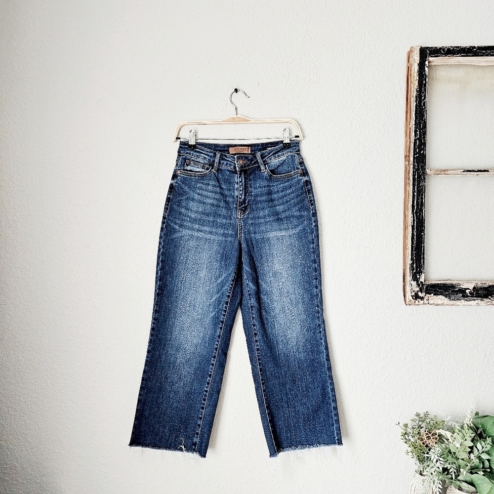Judy Blue HR Wide Leg Raw Hem Cropped Denim Jeans Embroidered Pockets 5/27 - Picture 4 of 12